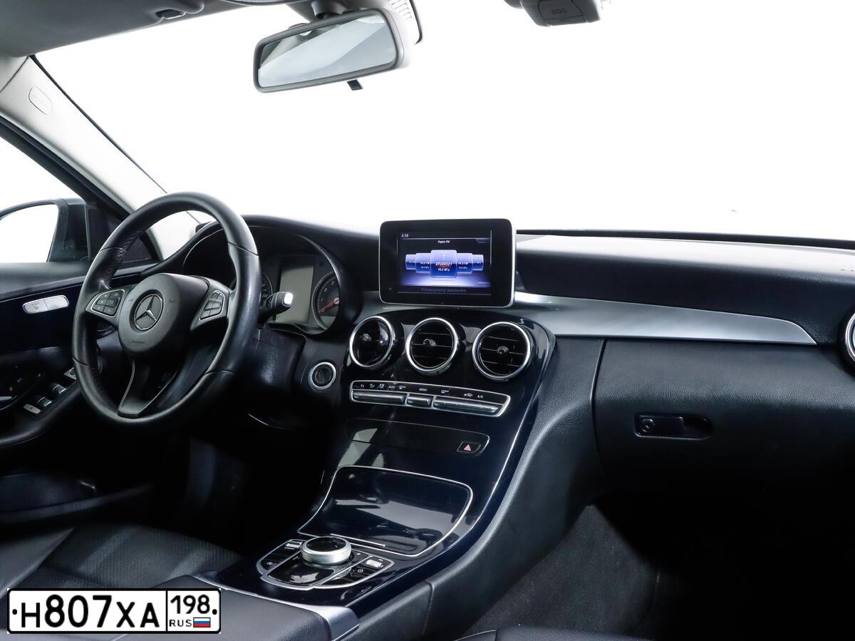 Фото автомобиля MERCEDES C-KLASSE, 2018 — госномер Р792РС05. Цвет: ЧЕРНЫЙ