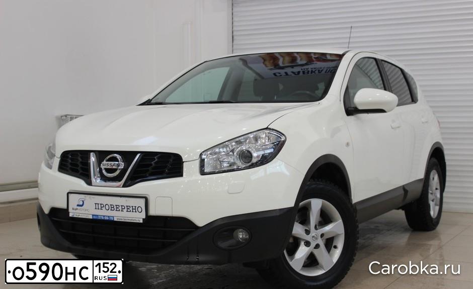 Фото автомобиля NISSAN QASHQAI, 2012 — госномер А050АС252. Цвет: Белый