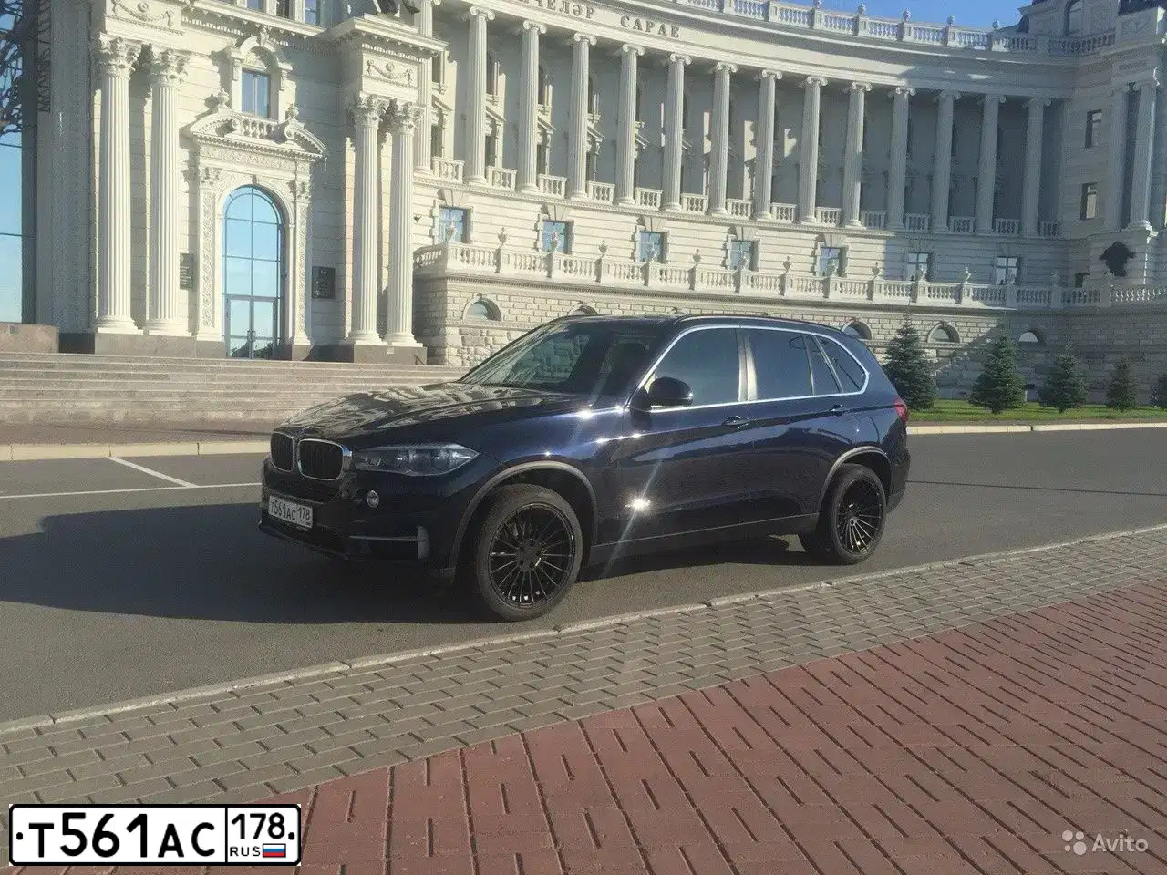 Фото автомобиля BMW X5, 2015 — госномер Н680СС716. Цвет: синий