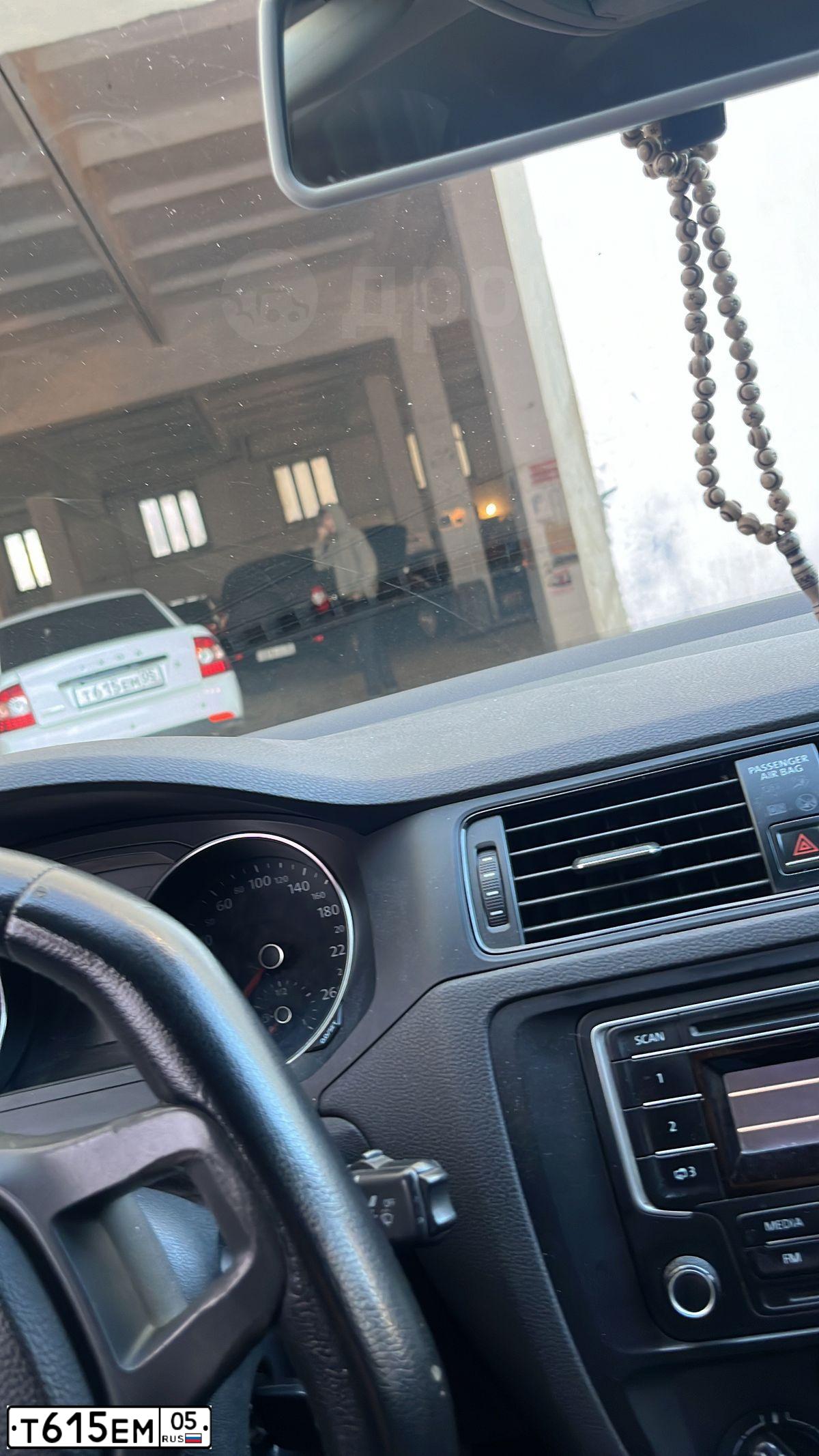 Фото автомобиля LADA 2170 PRIORA, 2015 — госномер О909НЕ05. Цвет: Белый
