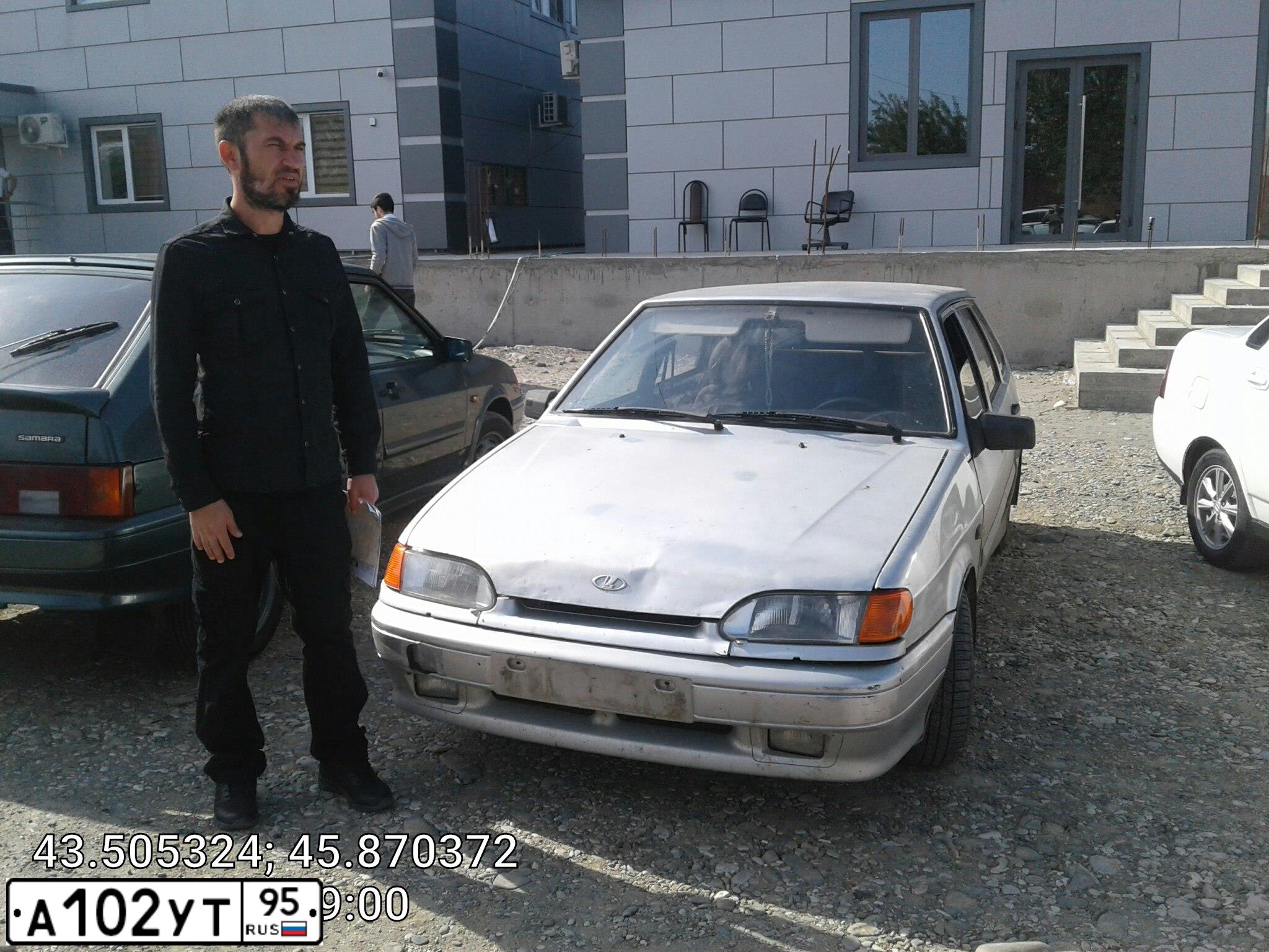 Фото автомобиля LADA 2114 SAMARA, 2006 — госномер К465СО95. Цвет: СВЕТЛО-СЕРЕБРИСТЫЙ МЕТАЛЛ