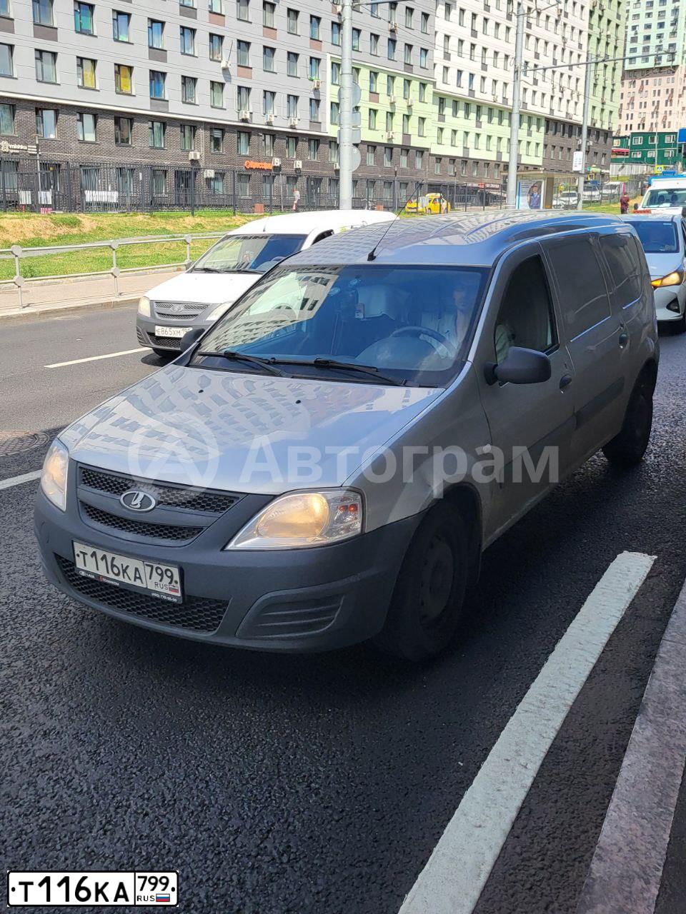 Фото автомобиля LADA LARGUS FURGON, 2018 — госномер Т116КА799. Цвет: СЕРЕБРИСТЫЙ