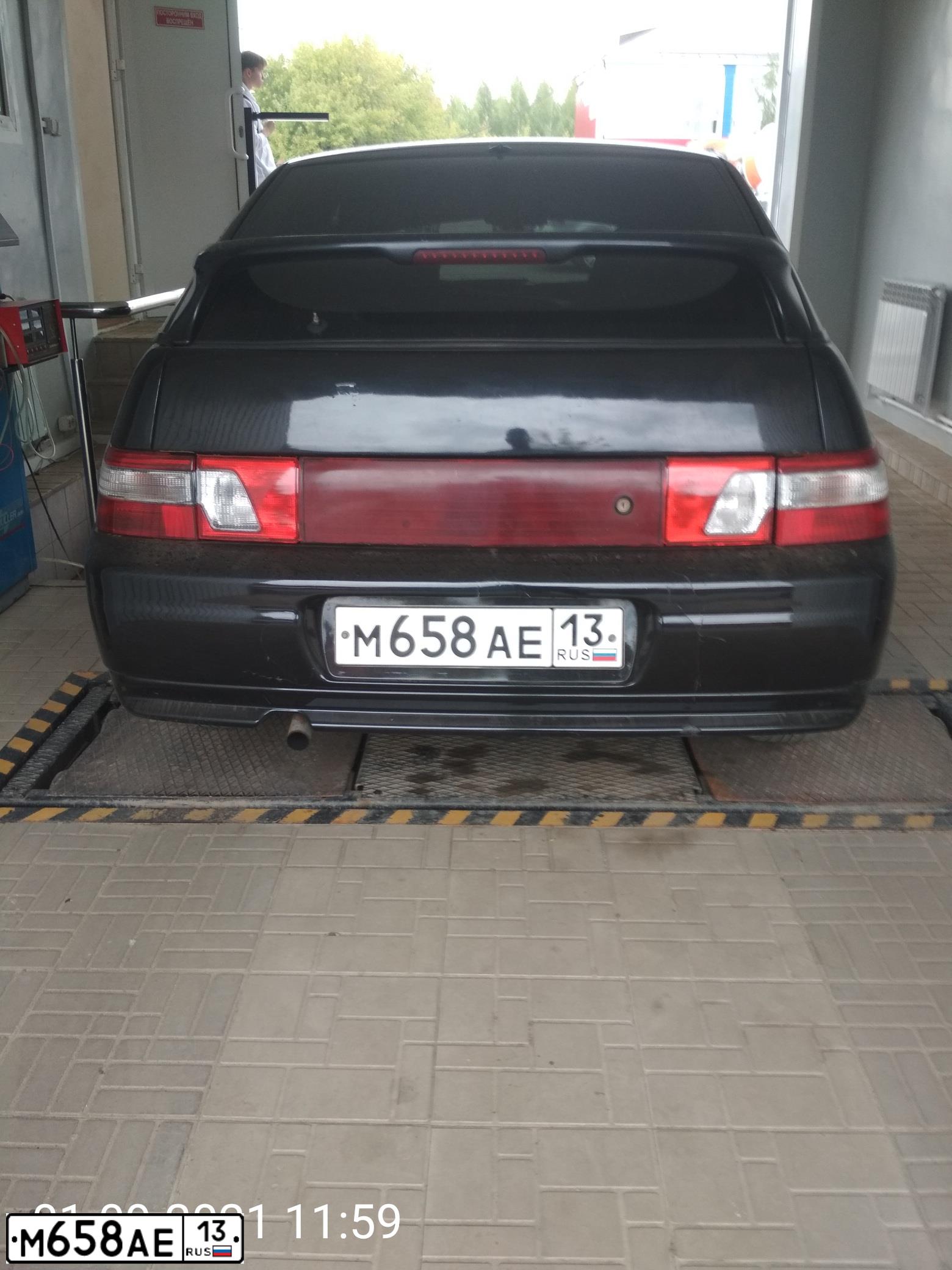 Фото автомобиля LADA 2112 LADA, 2007 — госномер М658АЕ13. Цвет: Сине-Черный