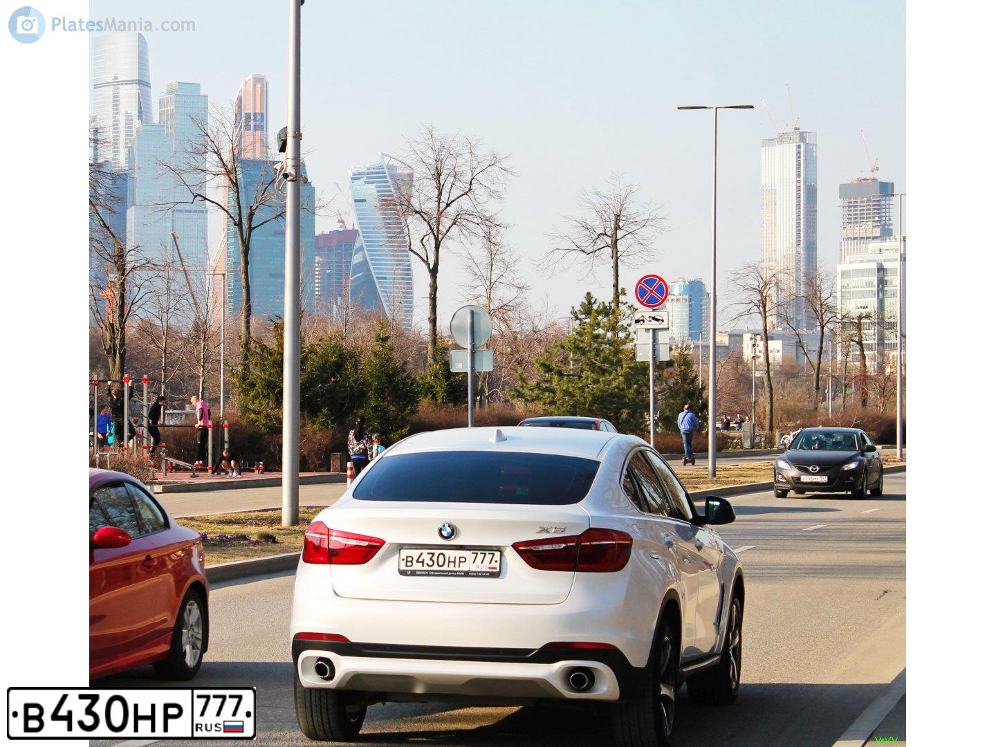 Фото автомобиля BMW X6, 2015 — госномер Е593СХ797