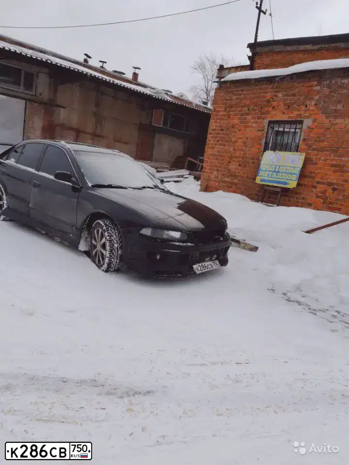 Фото автомобиля MITSUBISHI GALANT, 2002 — госномер В996ВТ50. Цвет: ЧЕРНЫЙ