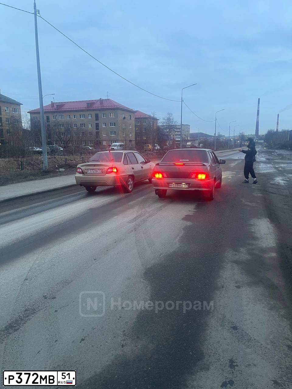 Фото автомобиля DAEWOO NEXIA, 2011 — госномер Р372МВ51