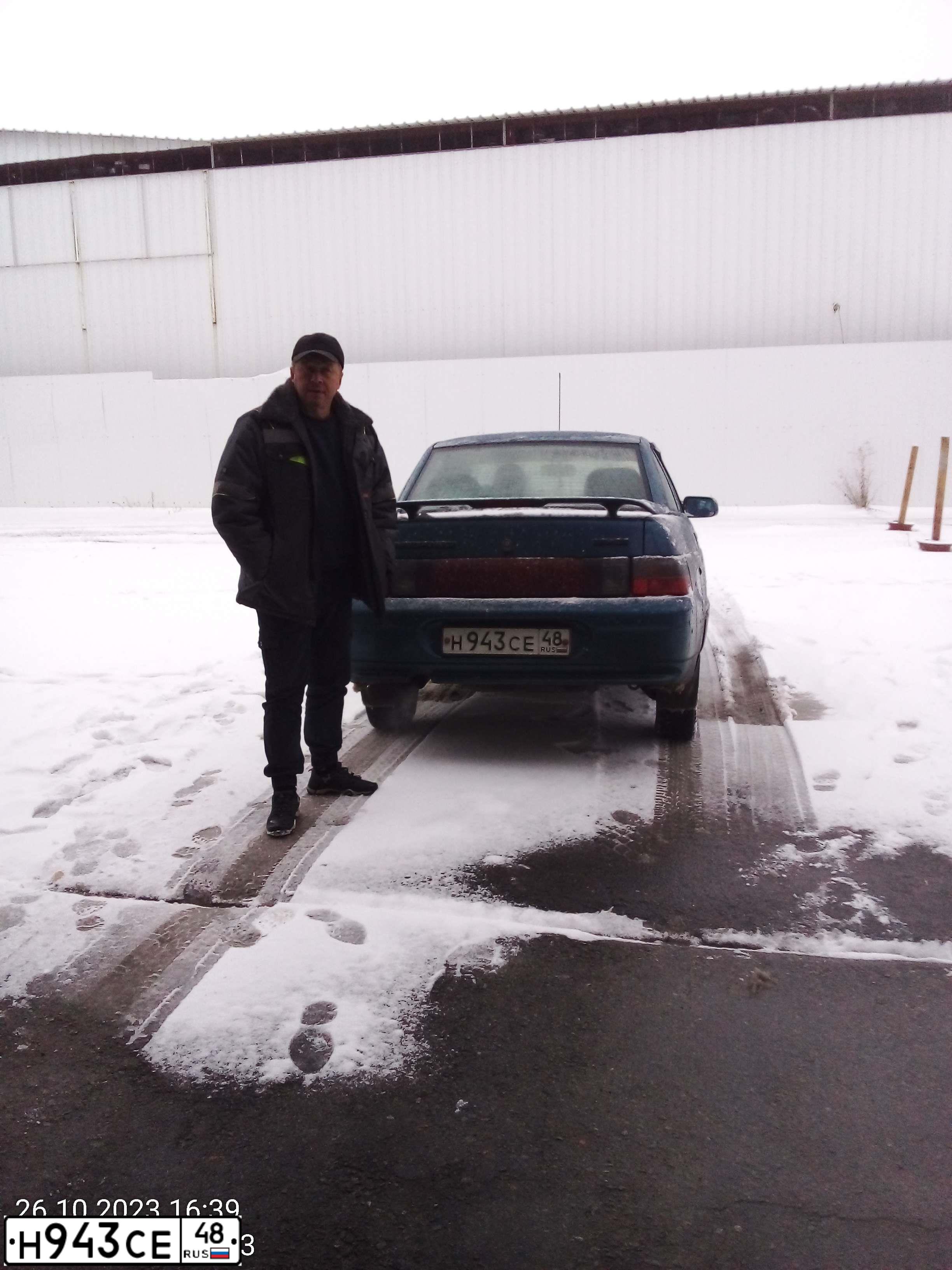 Фото автомобиля LADA 2110, 2004 — госномер Н943СЕ48. Цвет: СИНЕ-ЗЕЛЕНЫЙ