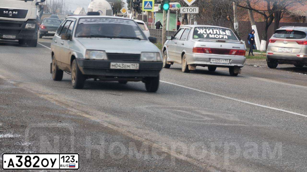 Фото автомобиля LADA 2107, 2011 — госномер Е276УМ82. Цвет: ЯРКО-БЕЛЫЙ