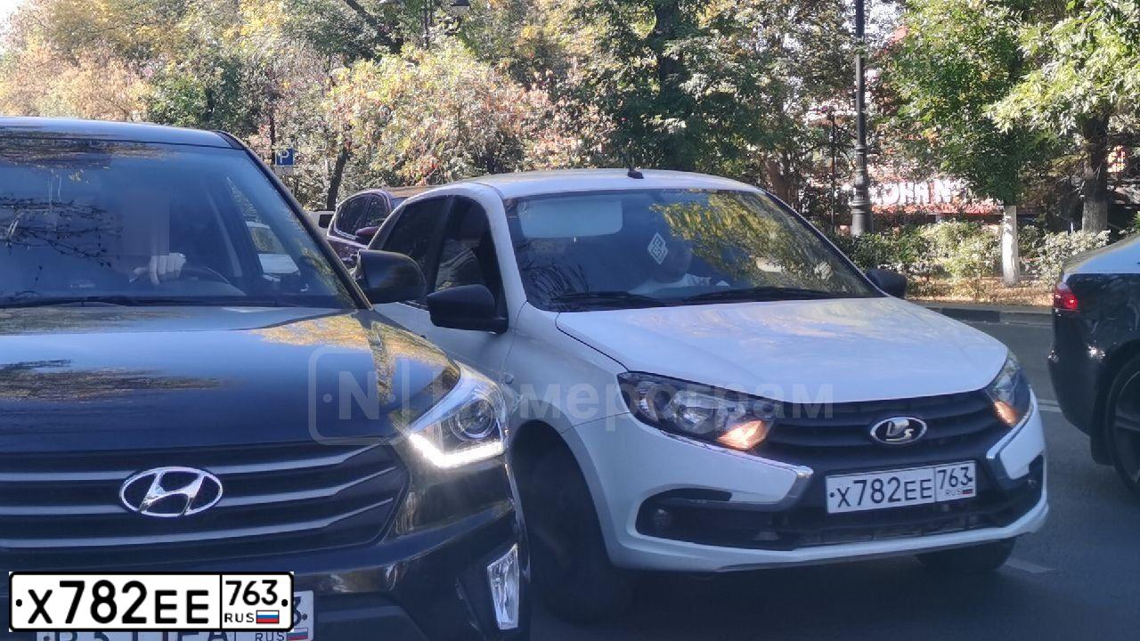 Фото автомобиля LADA 2190 GRANTA, 2020 — госномер Х782ЕЕ763. Цвет: Белый