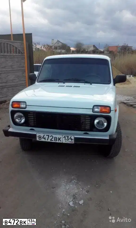 Фото автомобиля LADA 2121 NIVA, 2014 — госномер В472ВК134. Цвет: ЯРОК БЕЛЫЙ