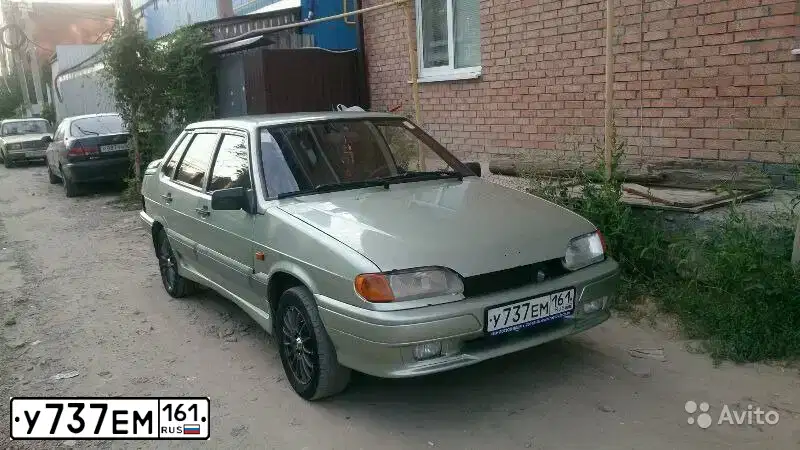 Фото автомобиля LADA 2115 SAMARA, 2006 — госномер У737ЕМ161. Цвет: БЕЛО-ЗЕЛЕНЫЙ