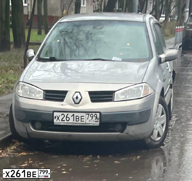 Фото автомобиля RENAULT MEGANE, 2004 — госномер Х261ВЕ799
