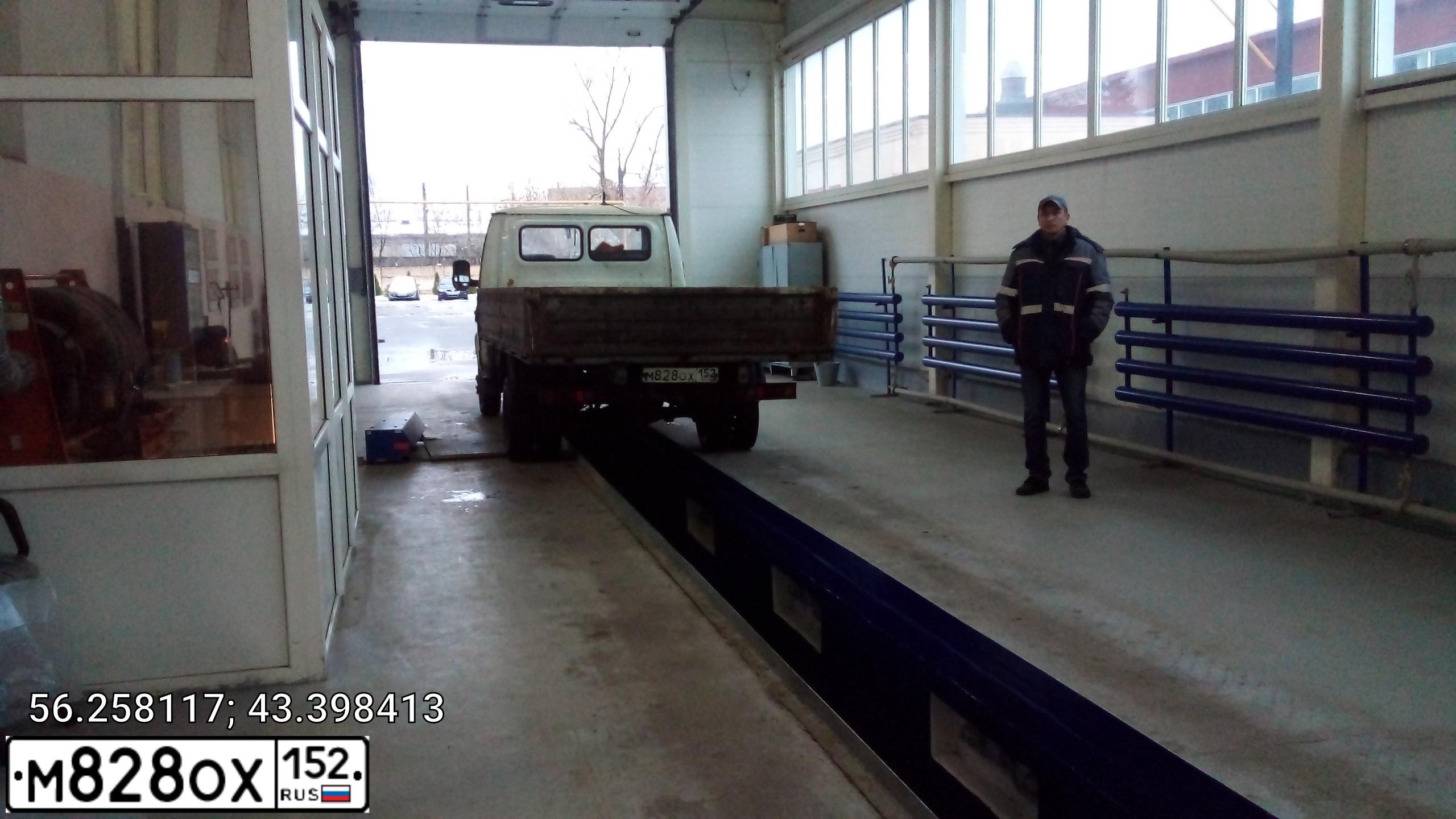 Фото автомобиля GAZ 3302 EL, 2013 — госномер М828ОХ152. Цвет: Белый