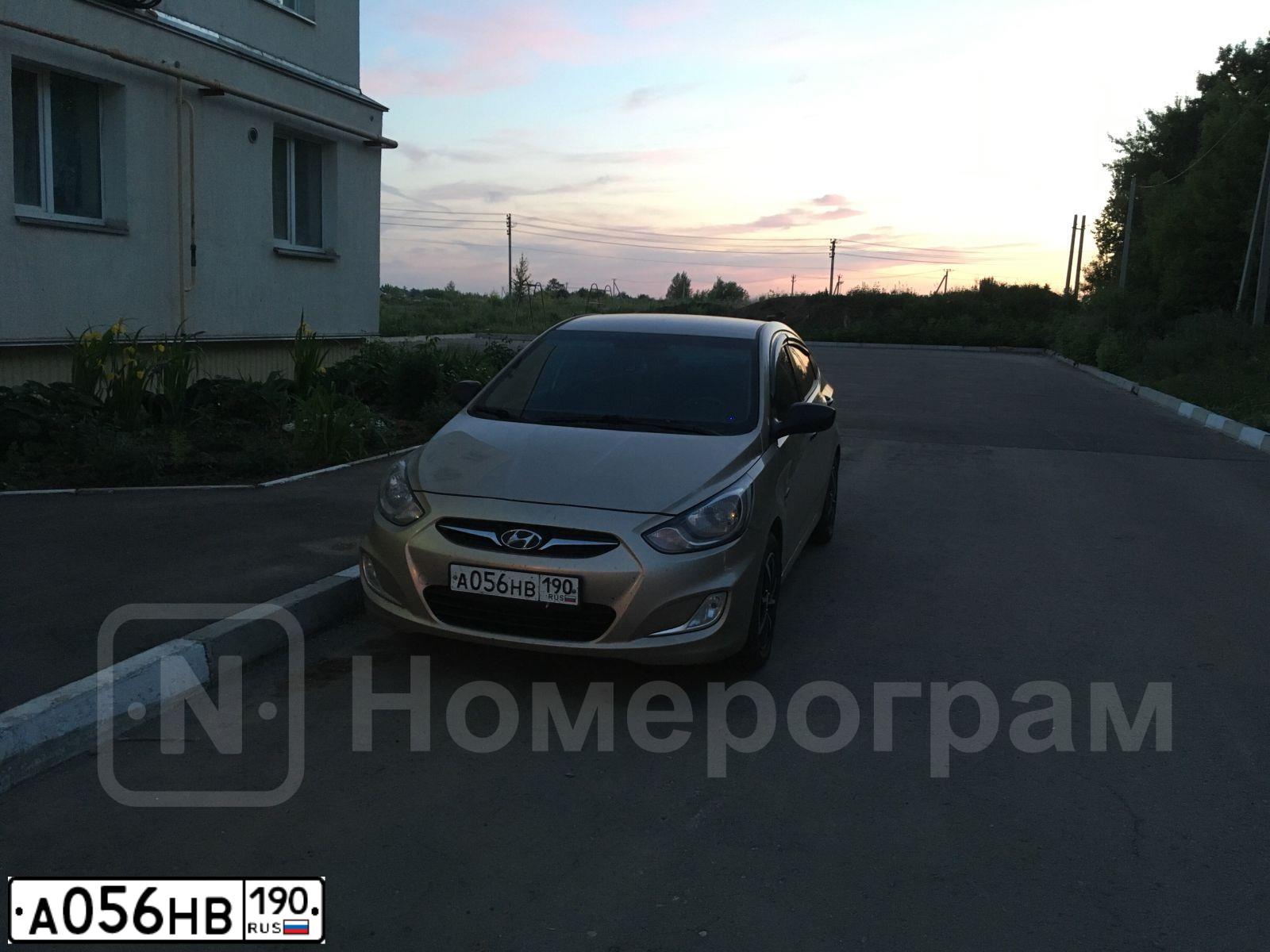 Фото автомобиля HYUNDAI SOLARIS, 2011 — госномер Н126ТЕ62. Цвет: БЕЖЕВО-СЕРЫЙ
