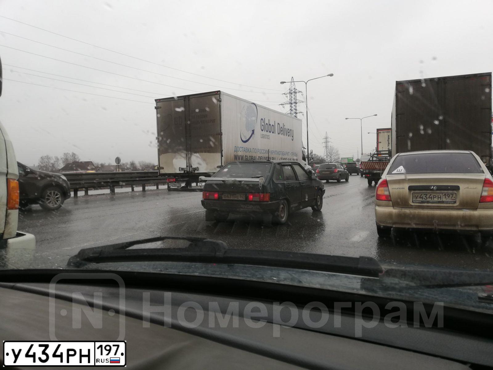 Фото автомобиля HYUNDAI ACCENT, 2006 — госномер Т892ОС790. Цвет: БЕЖЕВЫЙ