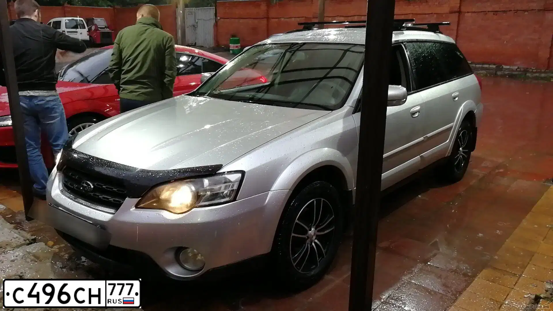 Фото автомобиля SUBARU OUTBACK, 2005 — госномер Х378МР98. Цвет: СЕРЕБРИСТЫЙ