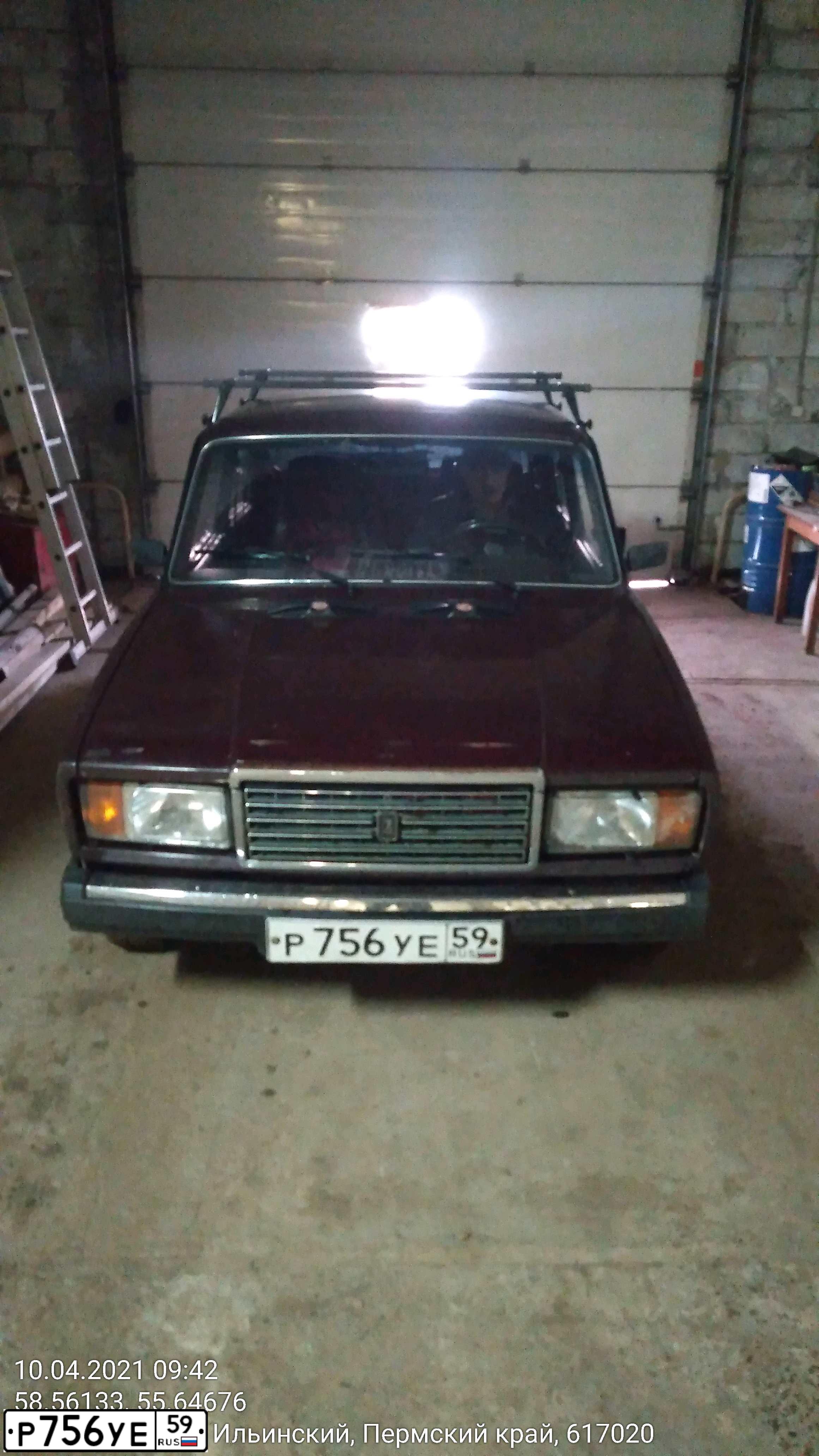 Фото автомобиля LADA 2107, 2008 — госномер Р756УЕ59. Цвет: ТЕМНО-ВИШНЕВЫЙ
