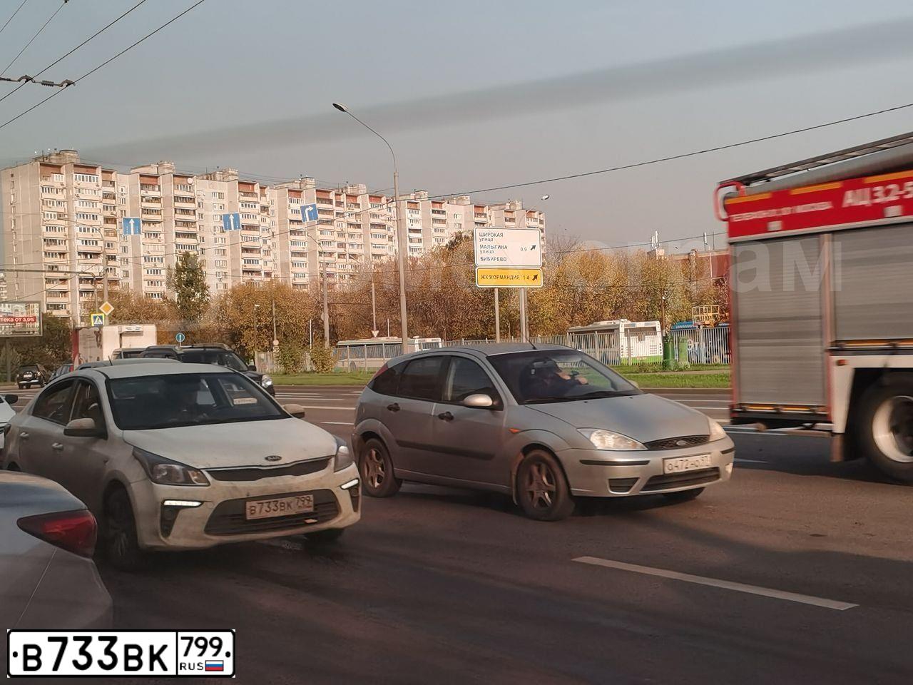Фото автомобиля KIA RIO, 2017 — госномер В733ВК799. Цвет: Белый