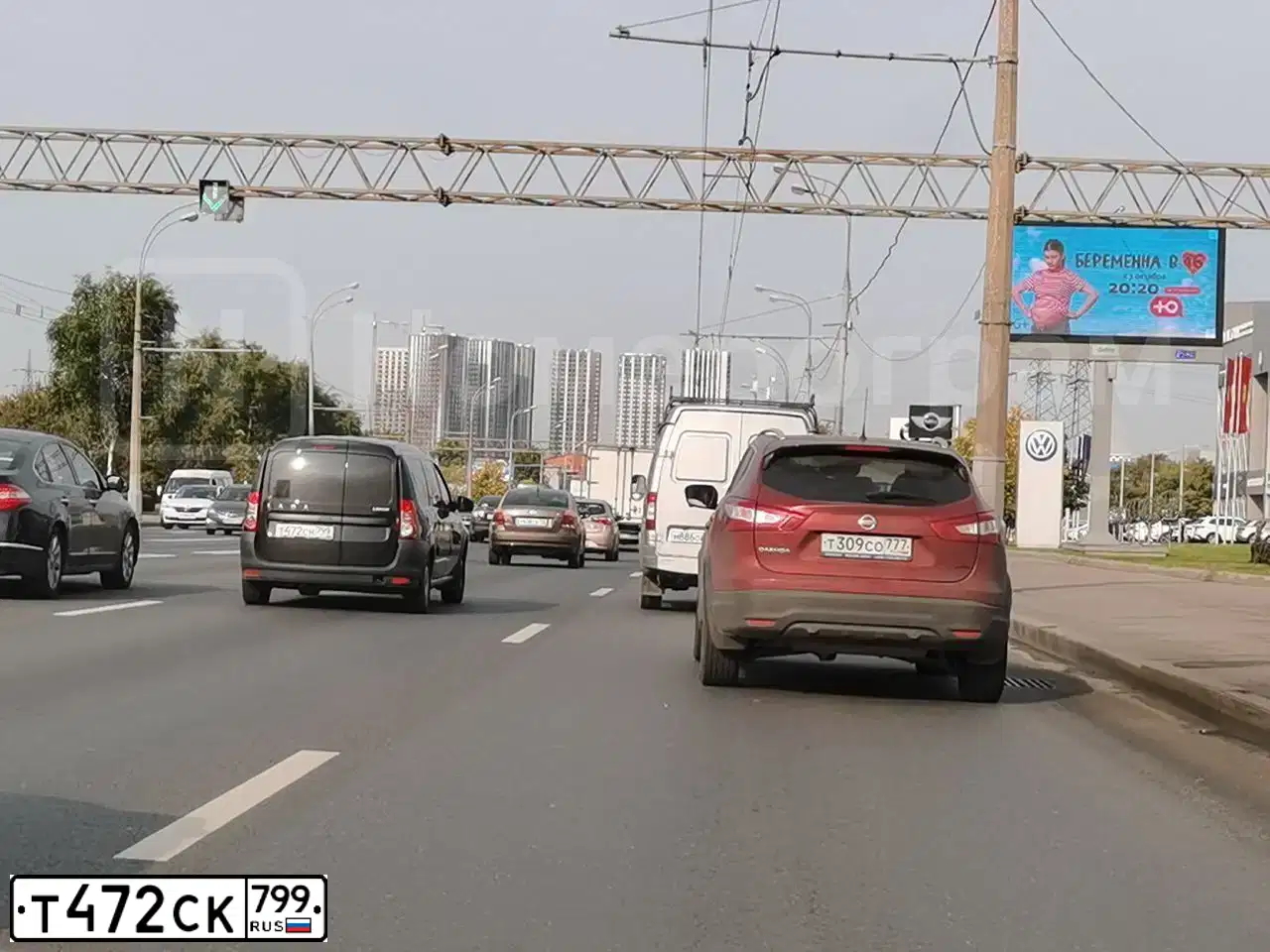 Фото автомобиля NISSAN ALMERA TINO, 2001 — госномер У022ВН47. Цвет: ЗЕЛЕНО-ГОЛУБОЙ