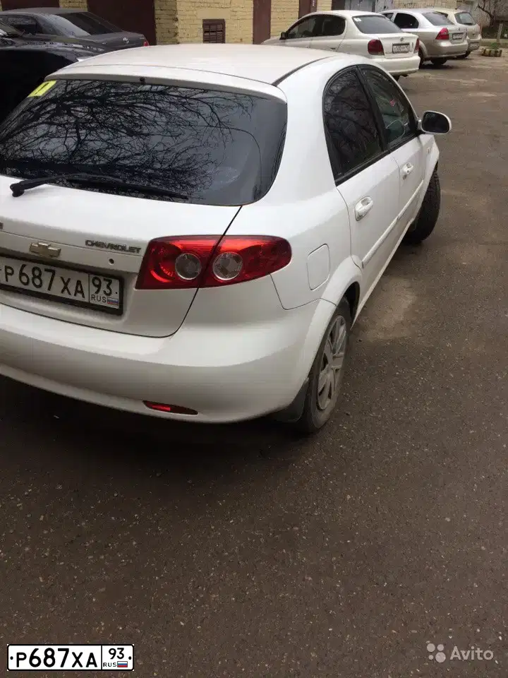 Фото автомобиля CHEVROLET LACETTI, 2007 — госномер А364УР123. Цвет: Белый