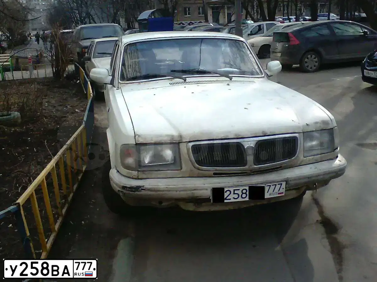 Фото автомобиля NISSAN QASHQAI, 2008 — госномер У258ВА777. Цвет: КРАСНЫЙ ТЕМНЫЙ