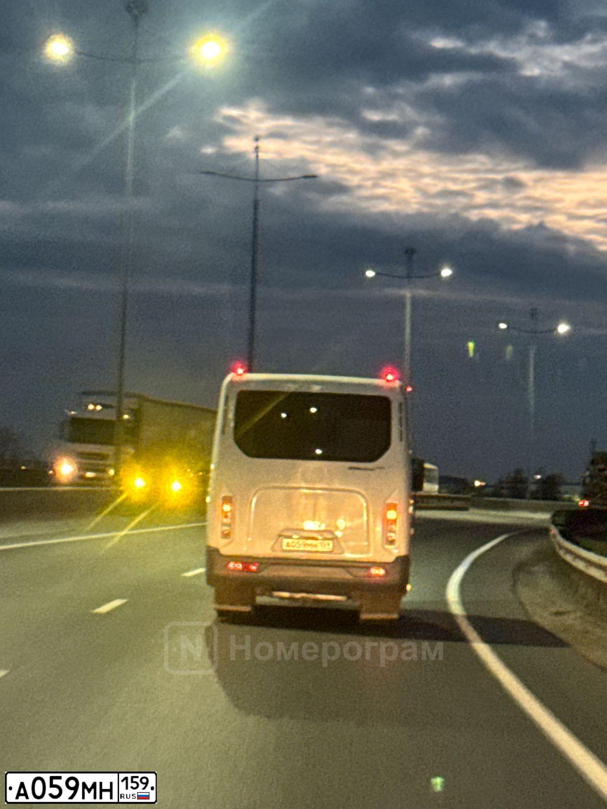 Фото автомобиля ГАЗ 3269-0000010-03-(-322100), 2004 — госномер А059МН159. Цвет: ЗОЛОТИСТО-ЖЕЛТЫЙ