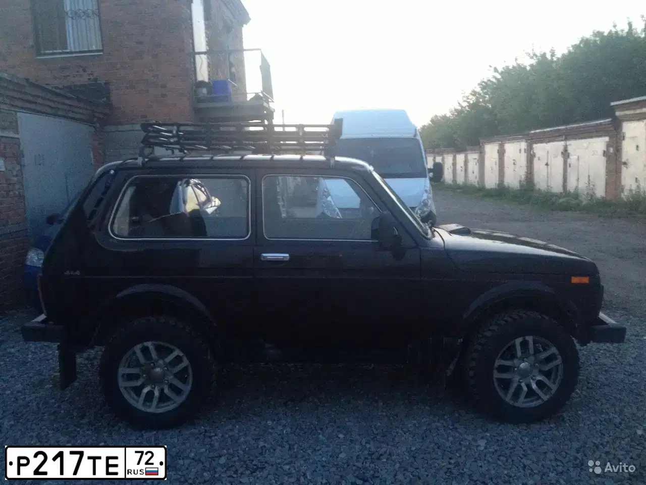 Фото автомобиля LADA 2121 NIVA, 2009 — госномер К651УР72. Цвет: ТЕМНО-КОРИЧНЕВЫЙ