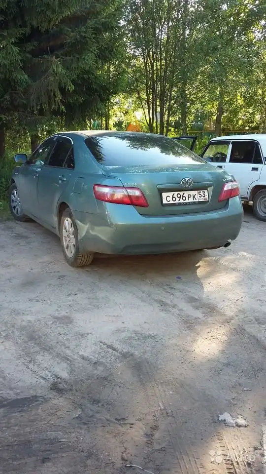 Фото автомобиля TOYOTA CAMRY, 2006 — госномер С696РК53. Цвет: бирюзовый