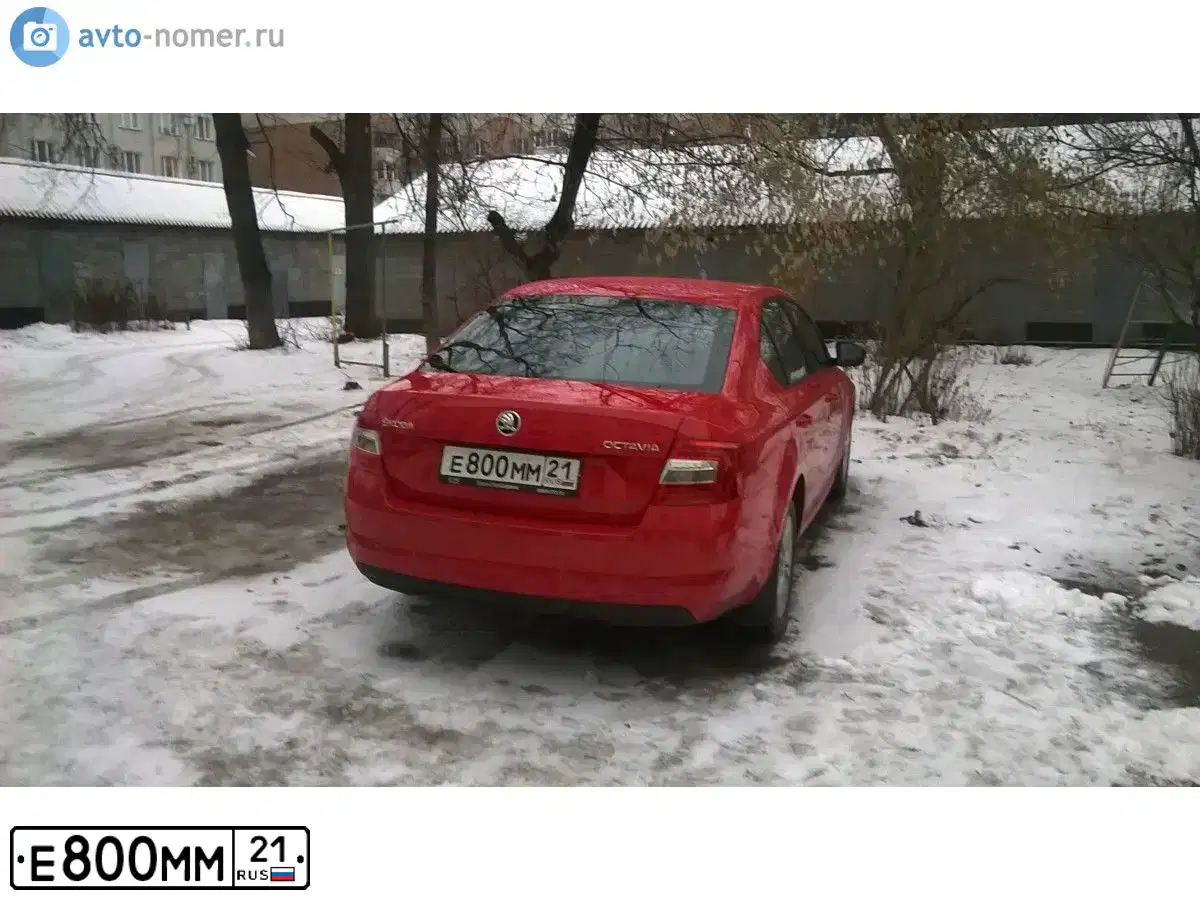 Фото автомобиля SKODA OCTAVIA, 2014 — госномер К103НО21. Цвет: Красный