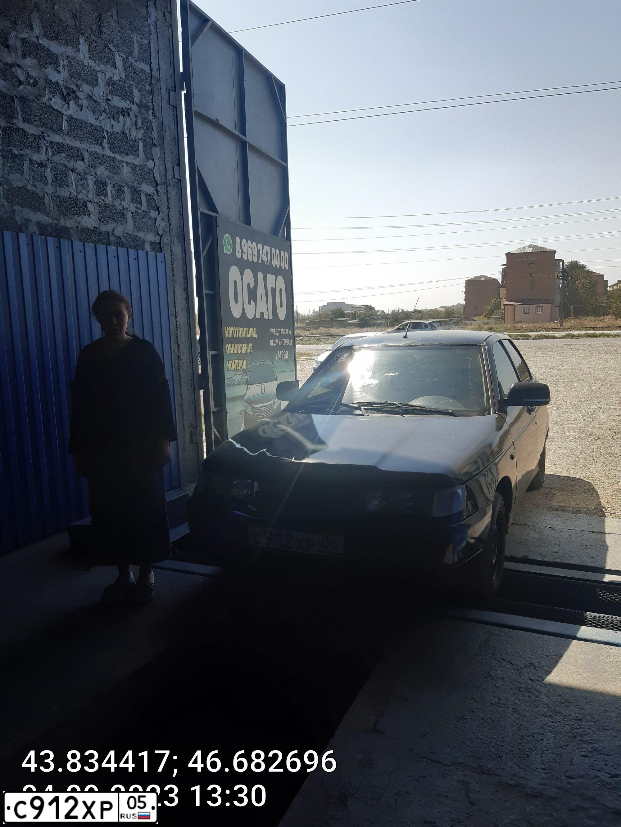 Фото автомобиля LADA 2110, 2007 — госномер К010УВ05. Цвет: ГРАФИТОВЫЙ МЕТАЛЛИК
