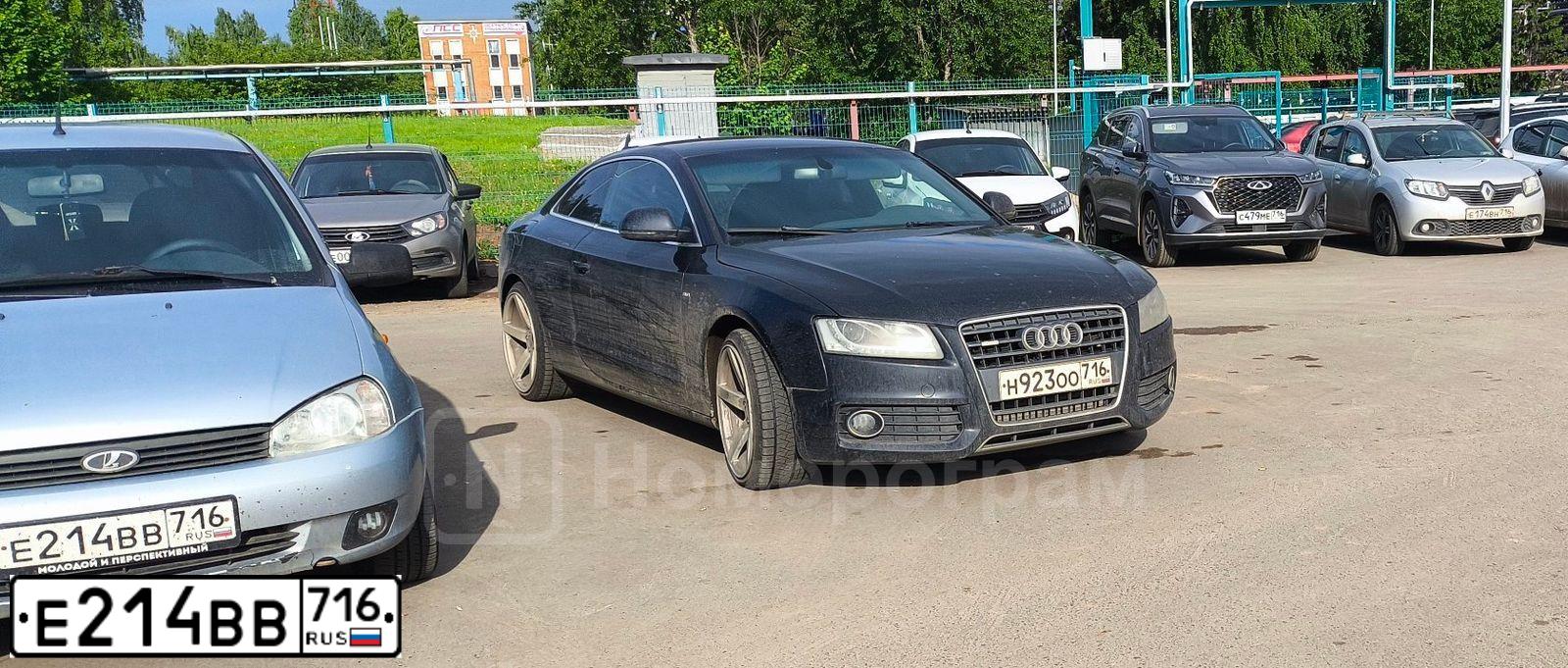 Фото автомобиля LADA 1119 KALINA, 2012 — госномер Е214ВВ716. Цвет: голубой