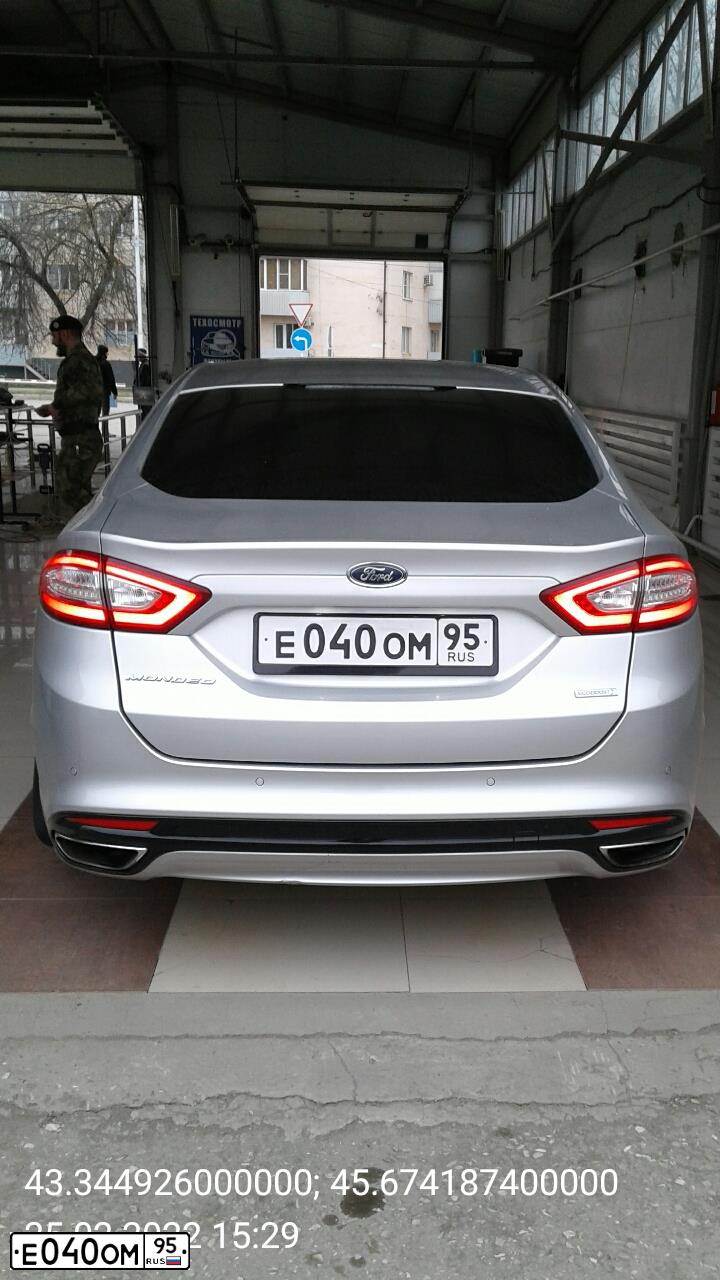 Фото автомобиля FORD MONDEO, 2016 — госномер М607НВ761. Цвет: Серебристый