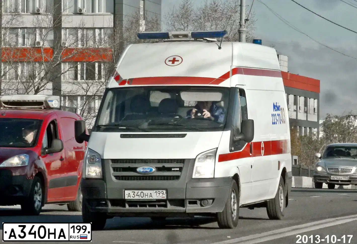 Фото автомобиля FORD TRANSIT, 2007 — госномер С433НХ790. Цвет: Белый
