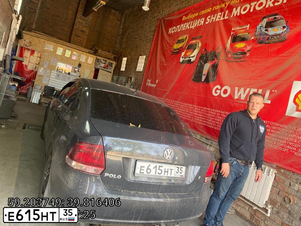 Фото автомобиля VOLKSWAGEN POLO, 2012 — госномер Е615НТ35. Цвет: Серый