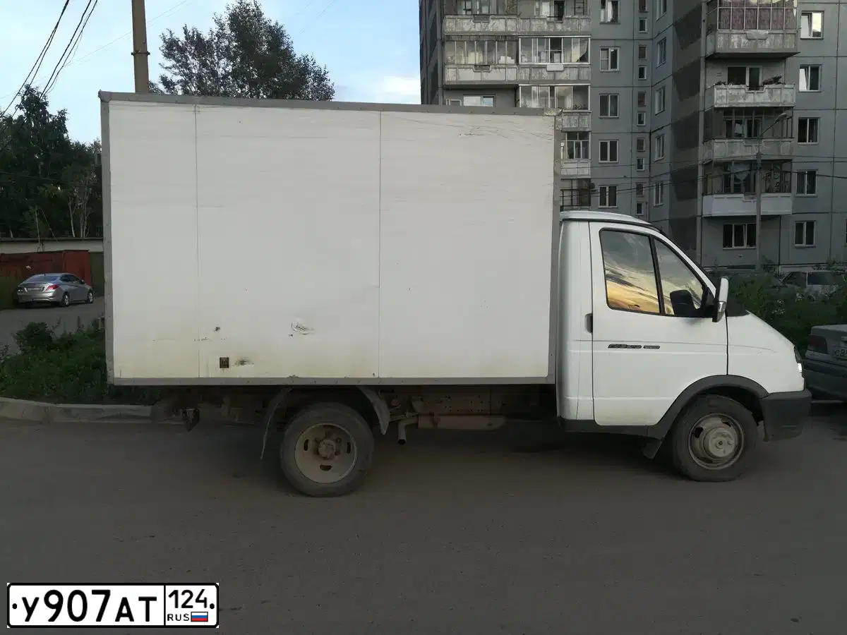 Фото автомобиля GAZ 2747, 2010 — госномер А999ОР124. Цвет: Белый