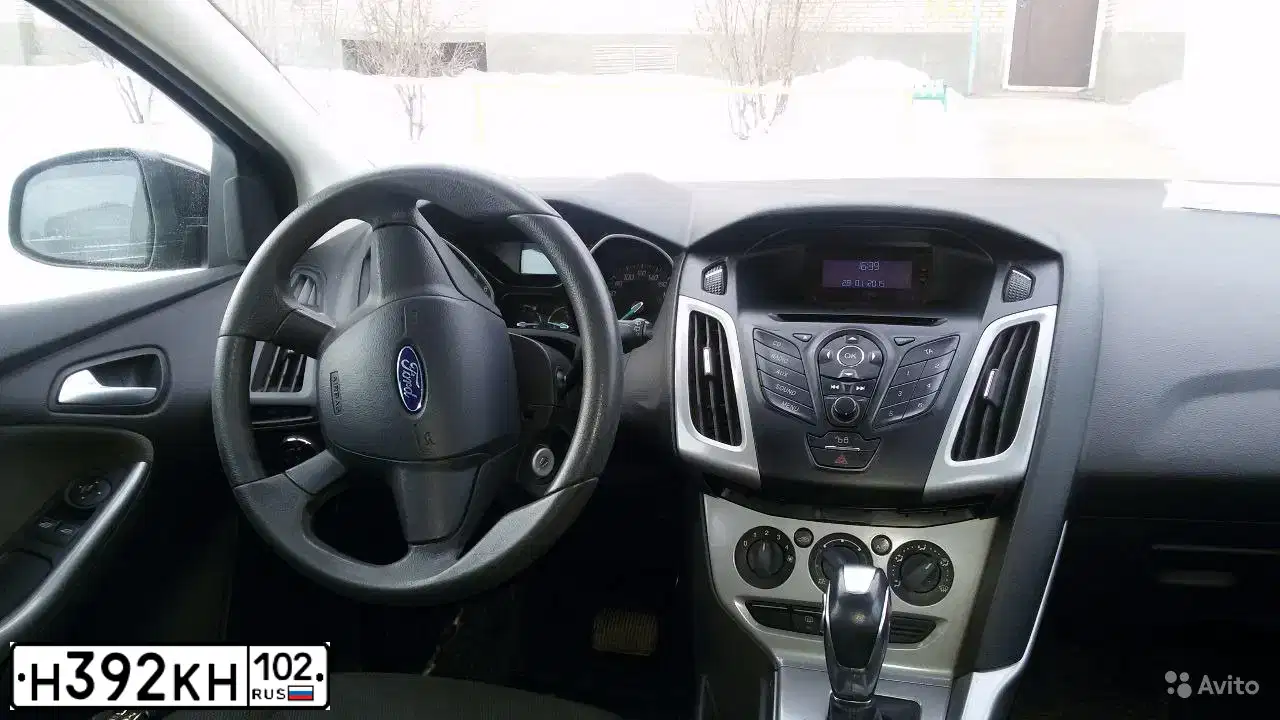 Фото автомобиля FORD FOCUS, 2012 — госномер Н392КН102. Цвет: ЧЕРНЫЙ