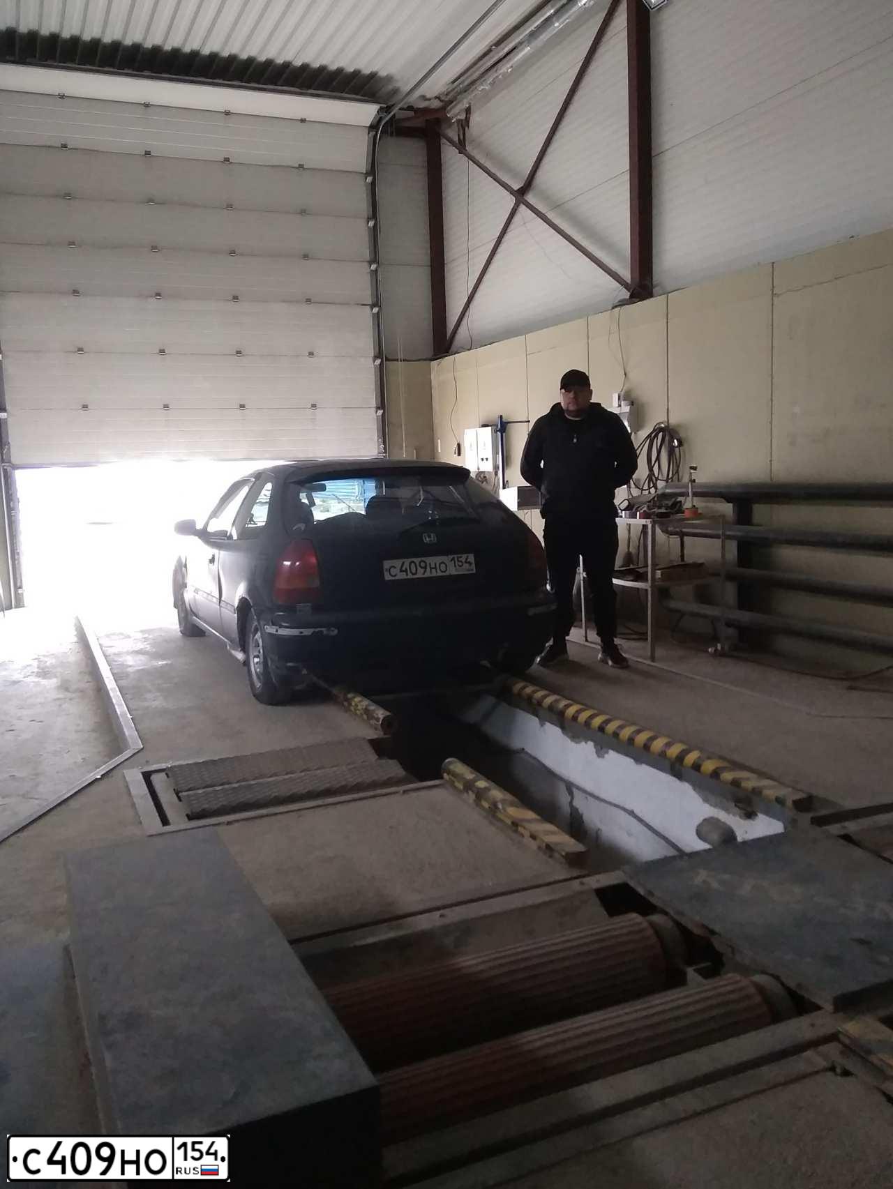 Фото автомобиля ХОНДА ЦИВИК, 1997 — госномер Е367ХО190