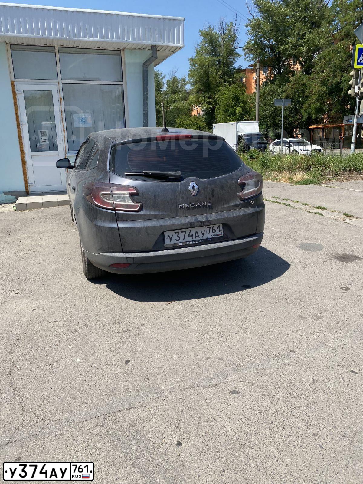 Фото автомобиля RENAULT MEGANE, 2009 — госномер У374АУ761. Цвет: ТЕМНО-СЕРЫЙ