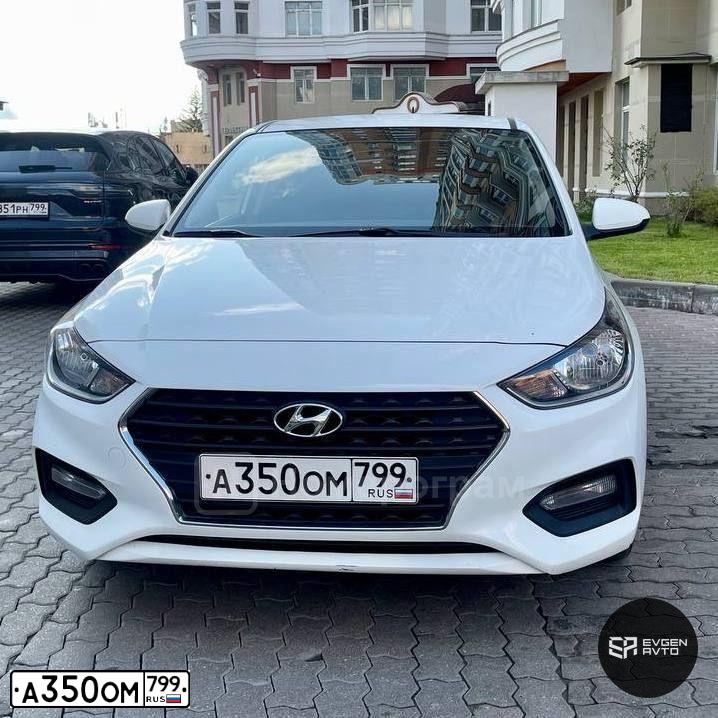 Фото автомобиля HYUNDAI CRETA, 2018 — госномер А350ОМ799. Цвет: СИНИЙ