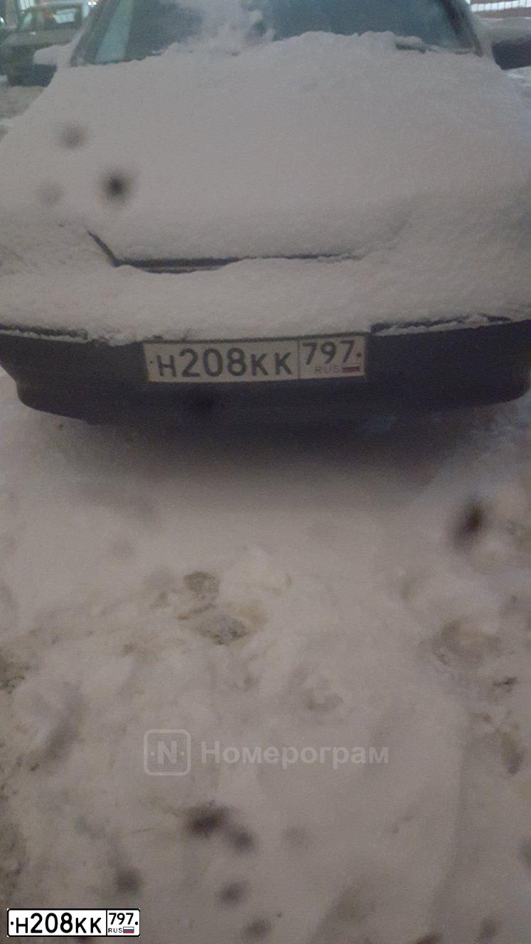Фото автомобиля LADA 2114 SAMARA, 2006 — госномер Н611ТА73. Цвет: ГРАФИТОВЫЙ МЕТАЛЛИК