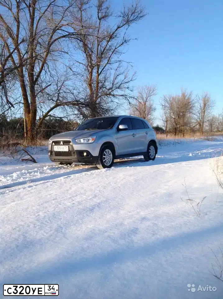 Фото автомобиля MITSUBISHI ASX, 2012 — госномер С320УЕ34. Цвет: серебристый