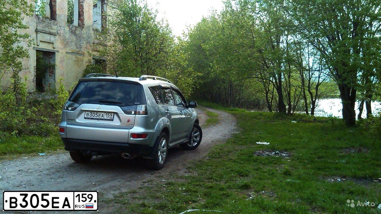 Фото автомобиля MITSUBISHI OUTLANDER, 2011 — госномер В305ЕА159. Цвет: СЕРЕБРИСТЫЙ