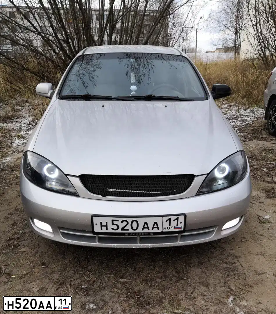 Фото автомобиля CHEVROLET LACETTI, 2006 — госномер С206УТ43. Цвет: Серебристый