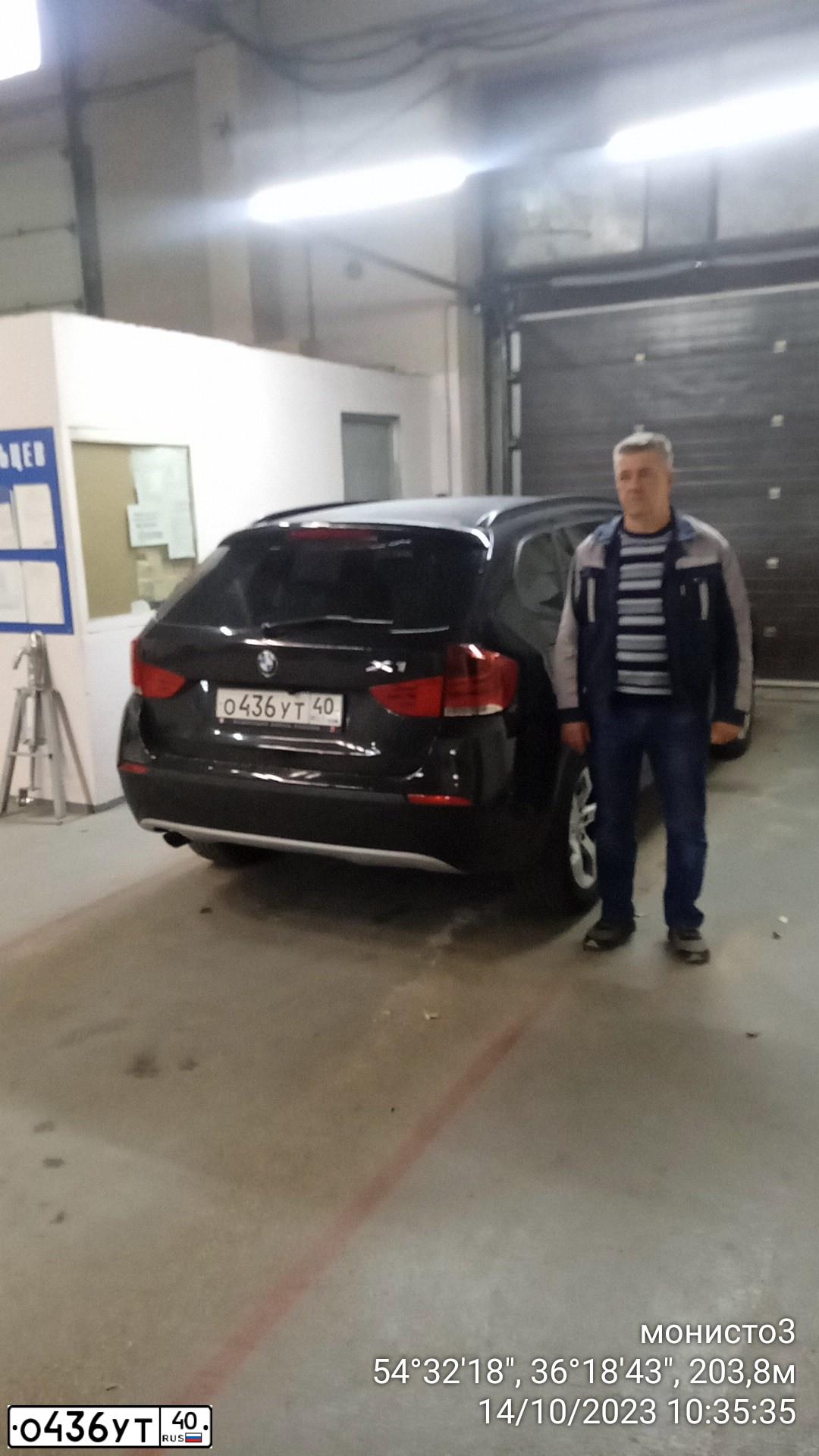 Фото автомобиля BMW X1, 2012 — госномер О436УТ40. Цвет: ЧЕРНЫЙ
