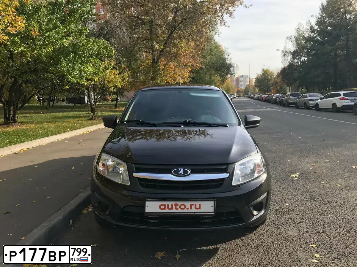 Фото автомобиля LADA 2191 GRANTA, 2018 — госномер Р177ВР799. Цвет: ЧЕРНЫЙ
