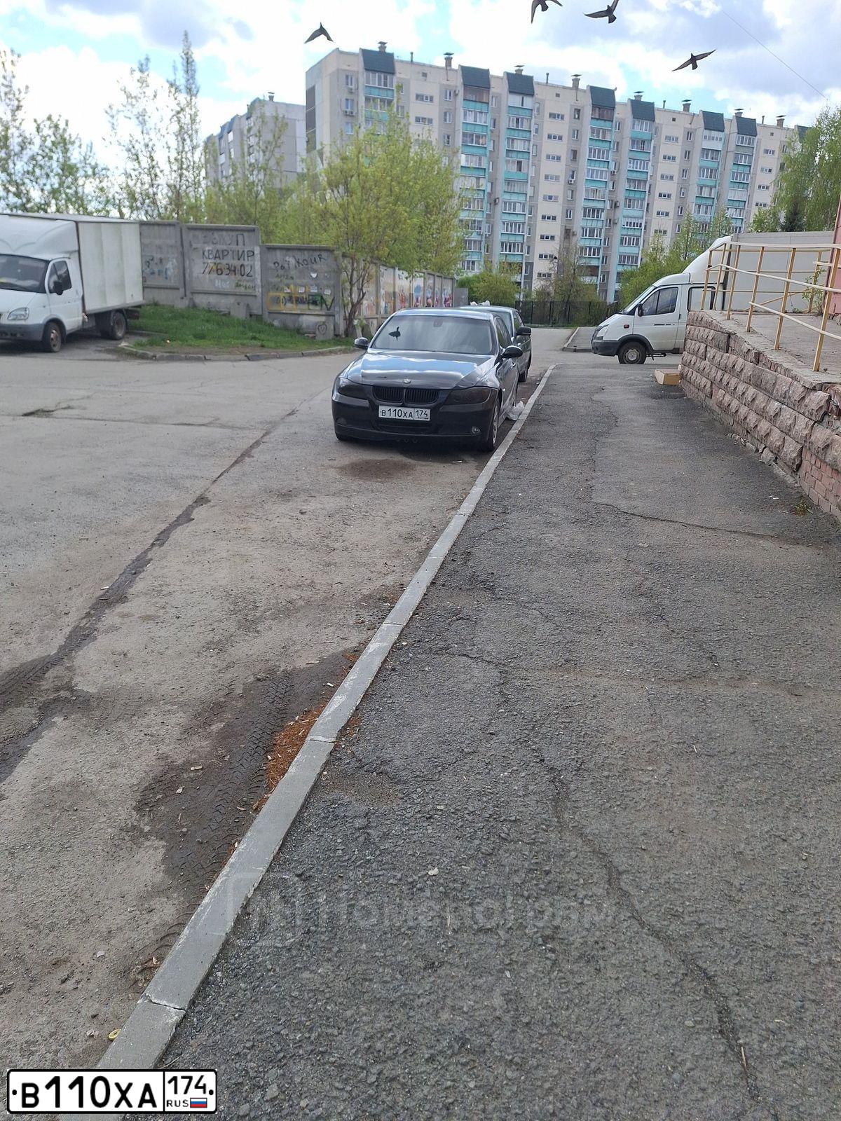 Фото автомобиля BMW SERIE 3, 2008 — госномер С334ЕА774. Цвет: ЧЕРНЫЙ