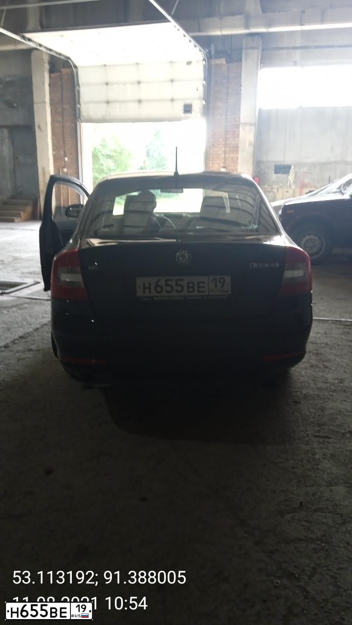 Фото автомобиля SKODA OCTAVIA, 2011 — госномер Н655ВЕ19