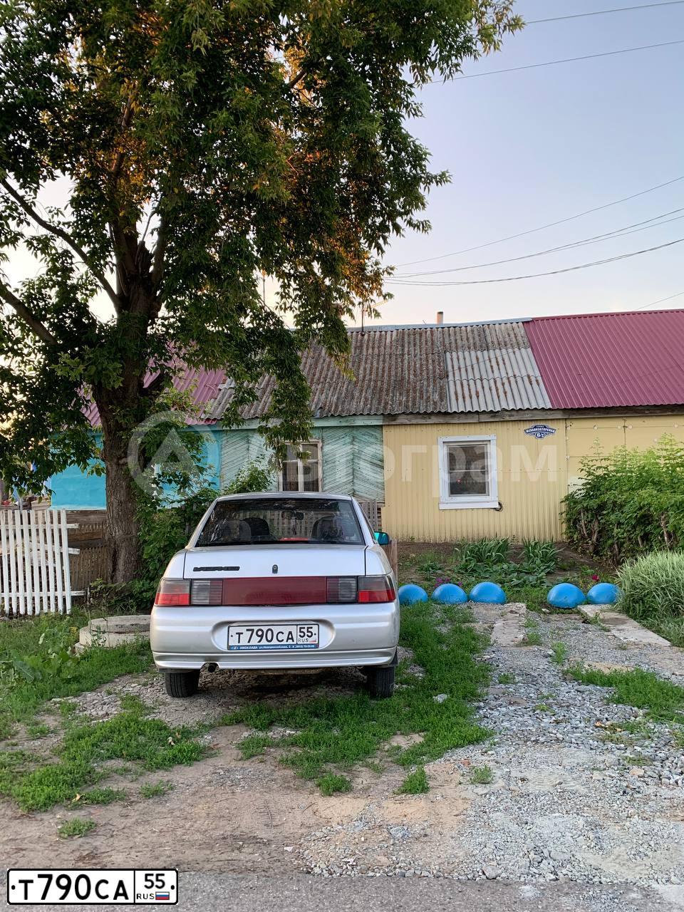 Фото автомобиля LADA 2110, 2003 — госномер В758НА155. Цвет: СЕРЕБРИСТЫЙ