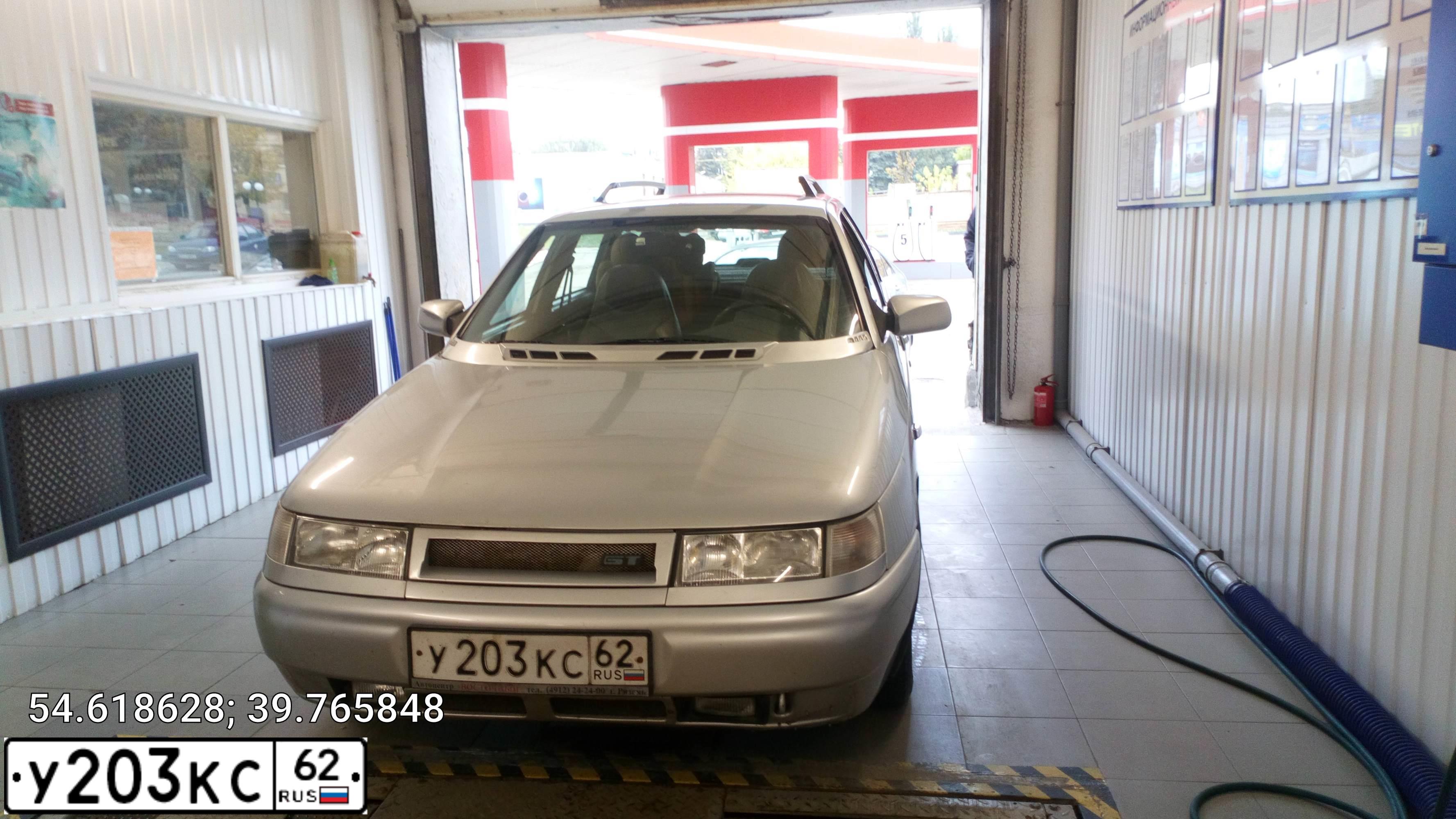 Фото автомобиля LADA 2111, 2007 — госномер У203КС62. Цвет: СВЕТЛО -СЕРЕБР. -МЕТАЛЛ