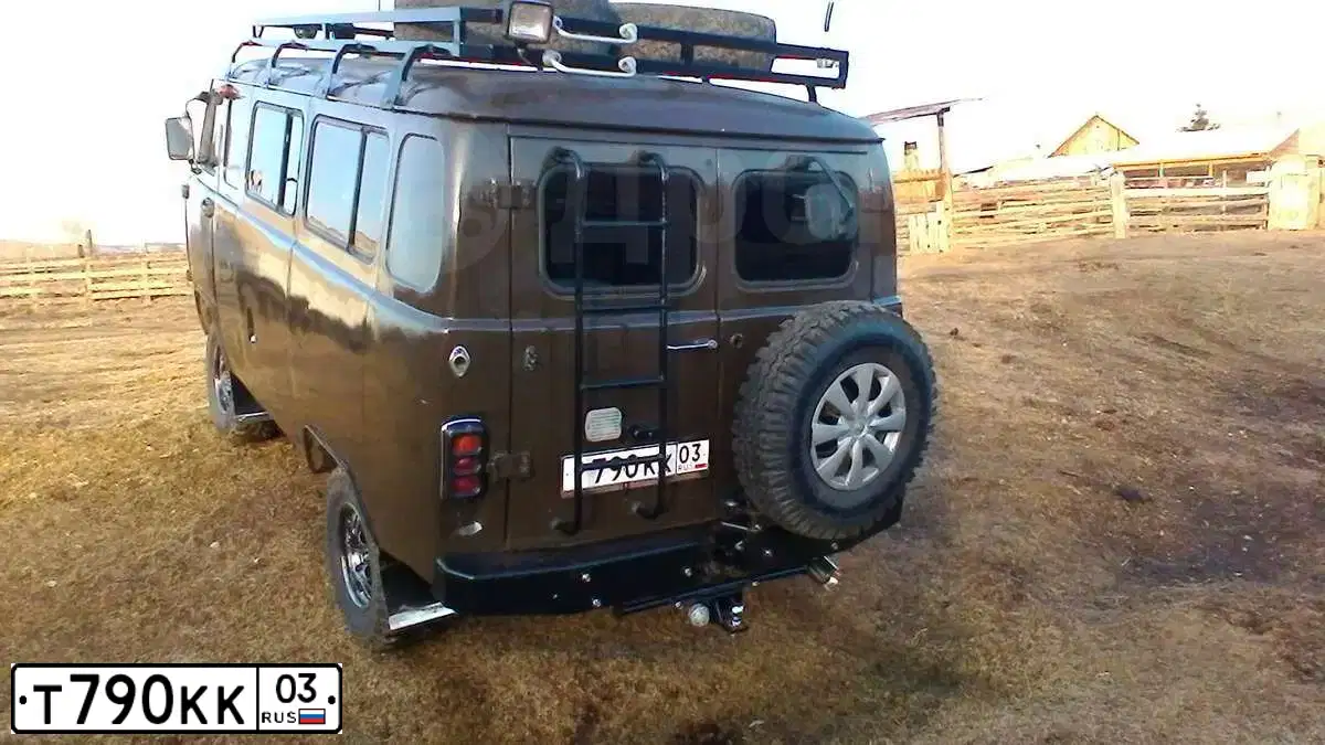 Фото автомобиля GAZ 3221 EL, 2004 — госномер Т790КК03. Цвет: ЗОЛОТИСТО-ЖЕЛТЫЙ
